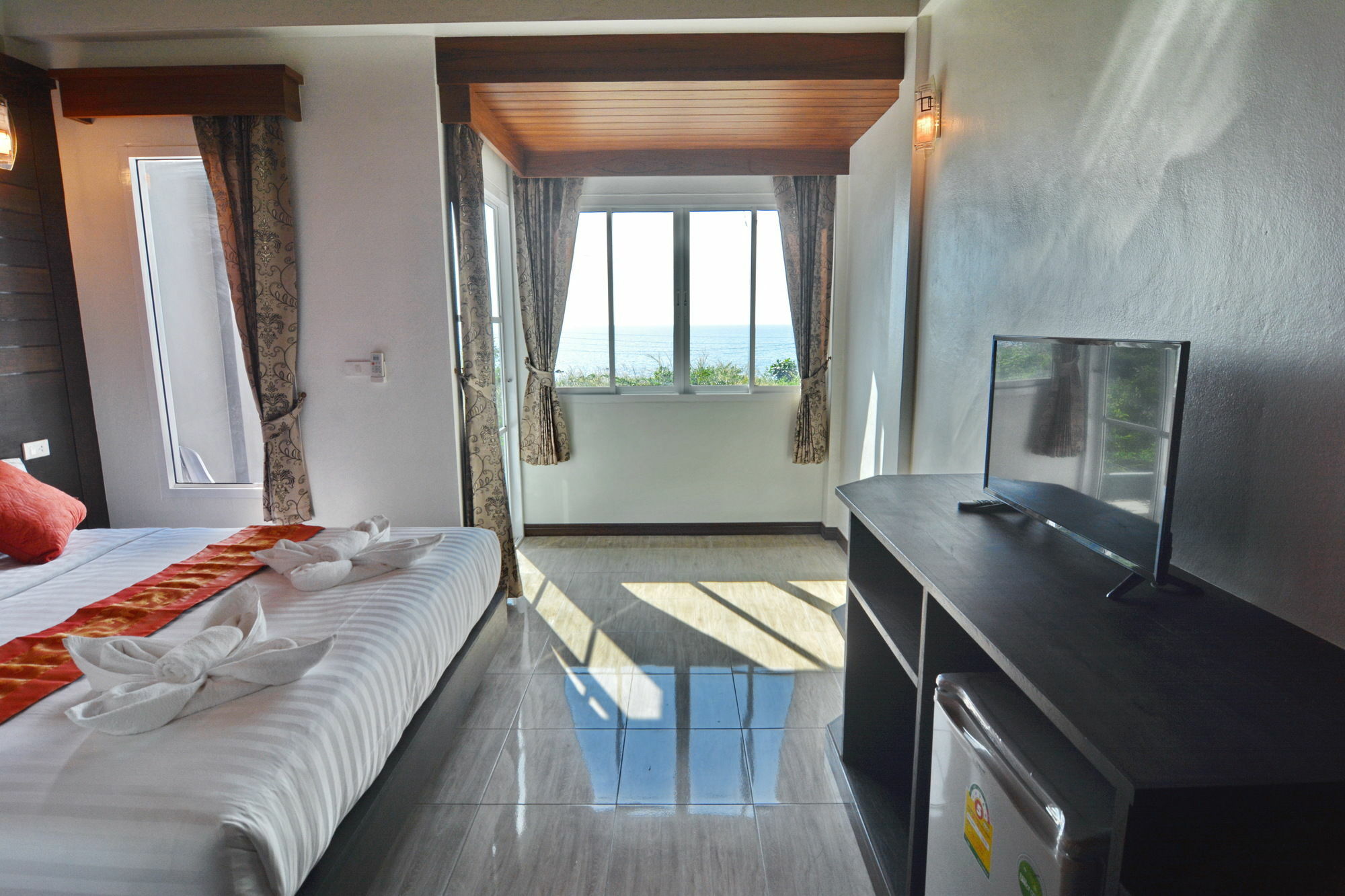 The Sea @ Lanta Hotel Koh Lanta Bagian luar foto